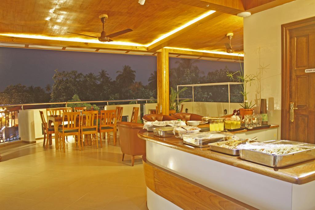 Smera Grand Maamigili Island ภายนอก รูปภาพ