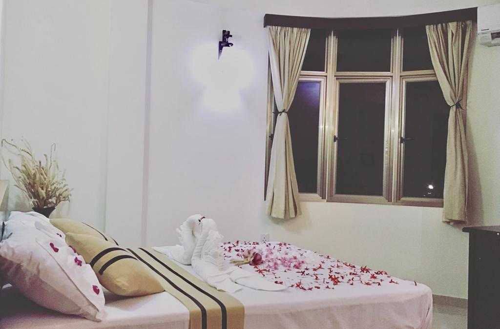 Smera Grand Maamigili Island ภายนอก รูปภาพ