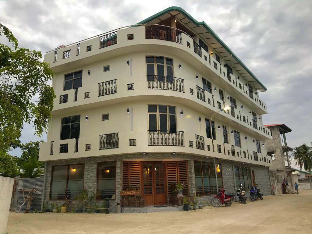 Smera Grand Maamigili Island ภายนอก รูปภาพ