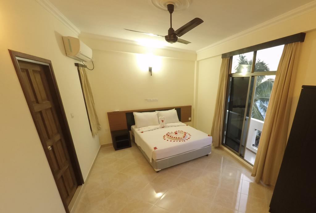 Smera Grand Maamigili Island ภายนอก รูปภาพ